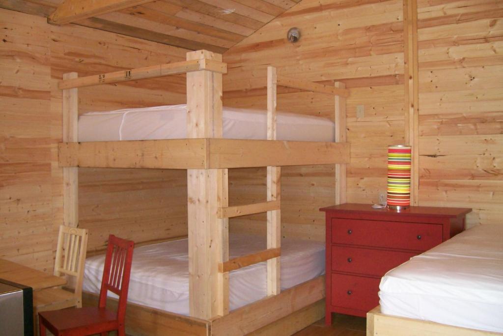 Noah'S Ark Campground Revelstoke Kamer foto