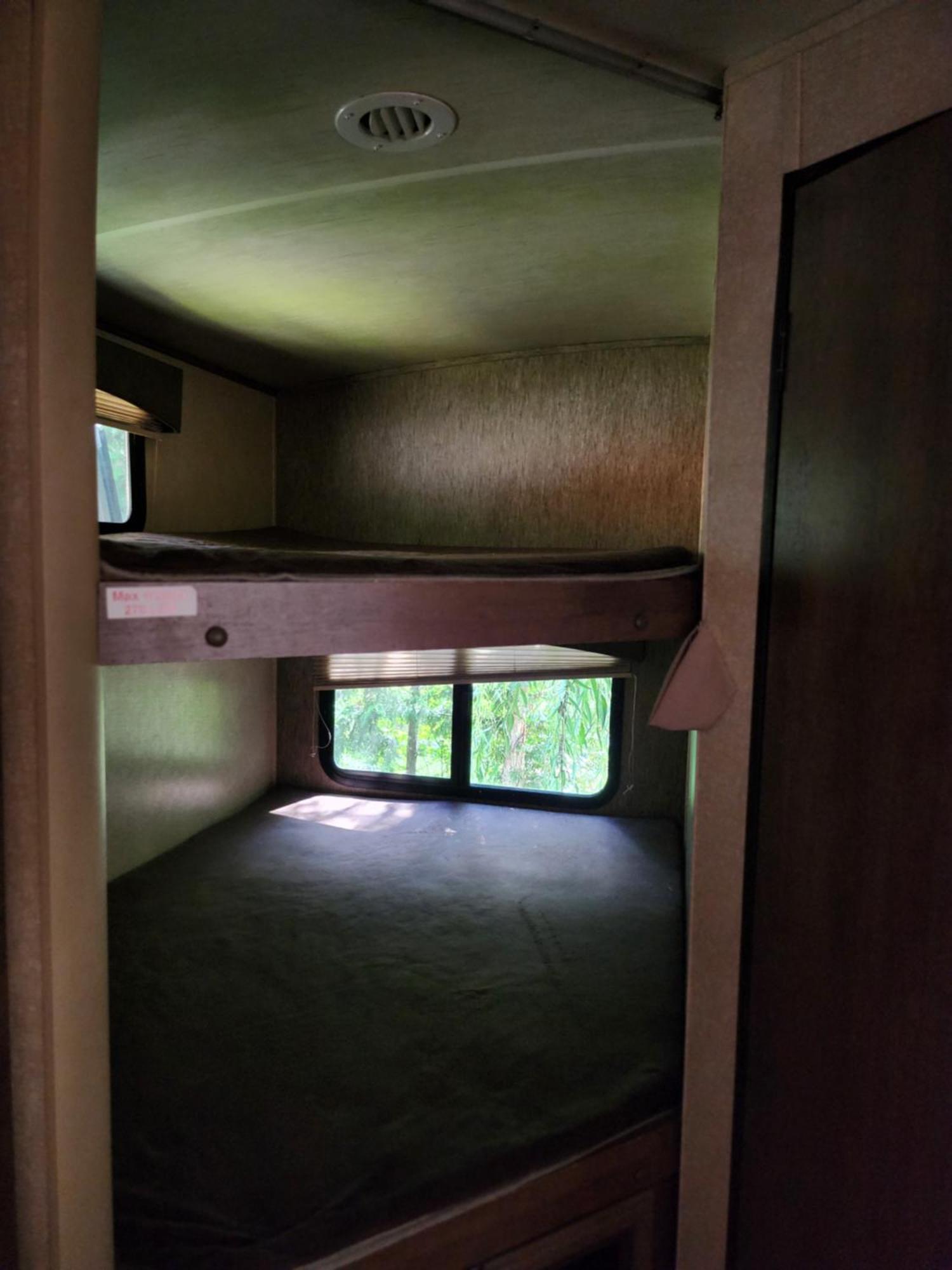 Noah'S Ark Campground Revelstoke Buitenkant foto