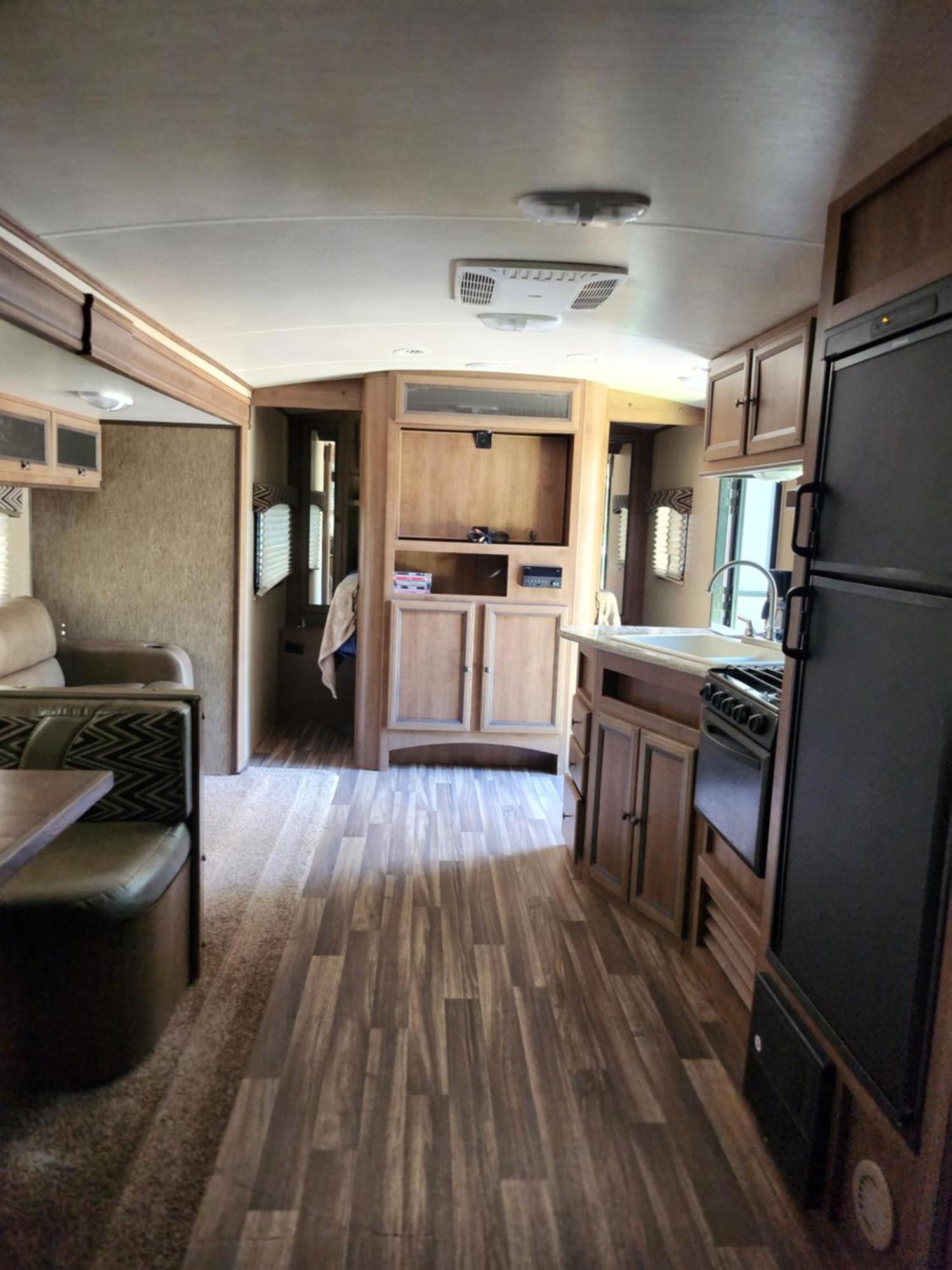 Noah'S Ark Campground Revelstoke Buitenkant foto
