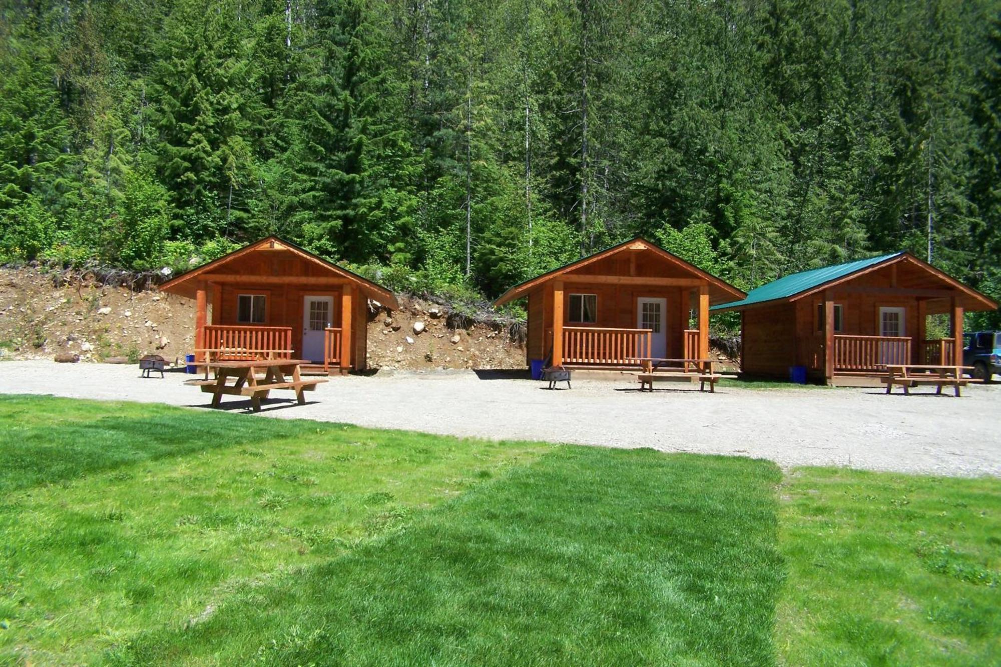 Noah'S Ark Campground Revelstoke Buitenkant foto