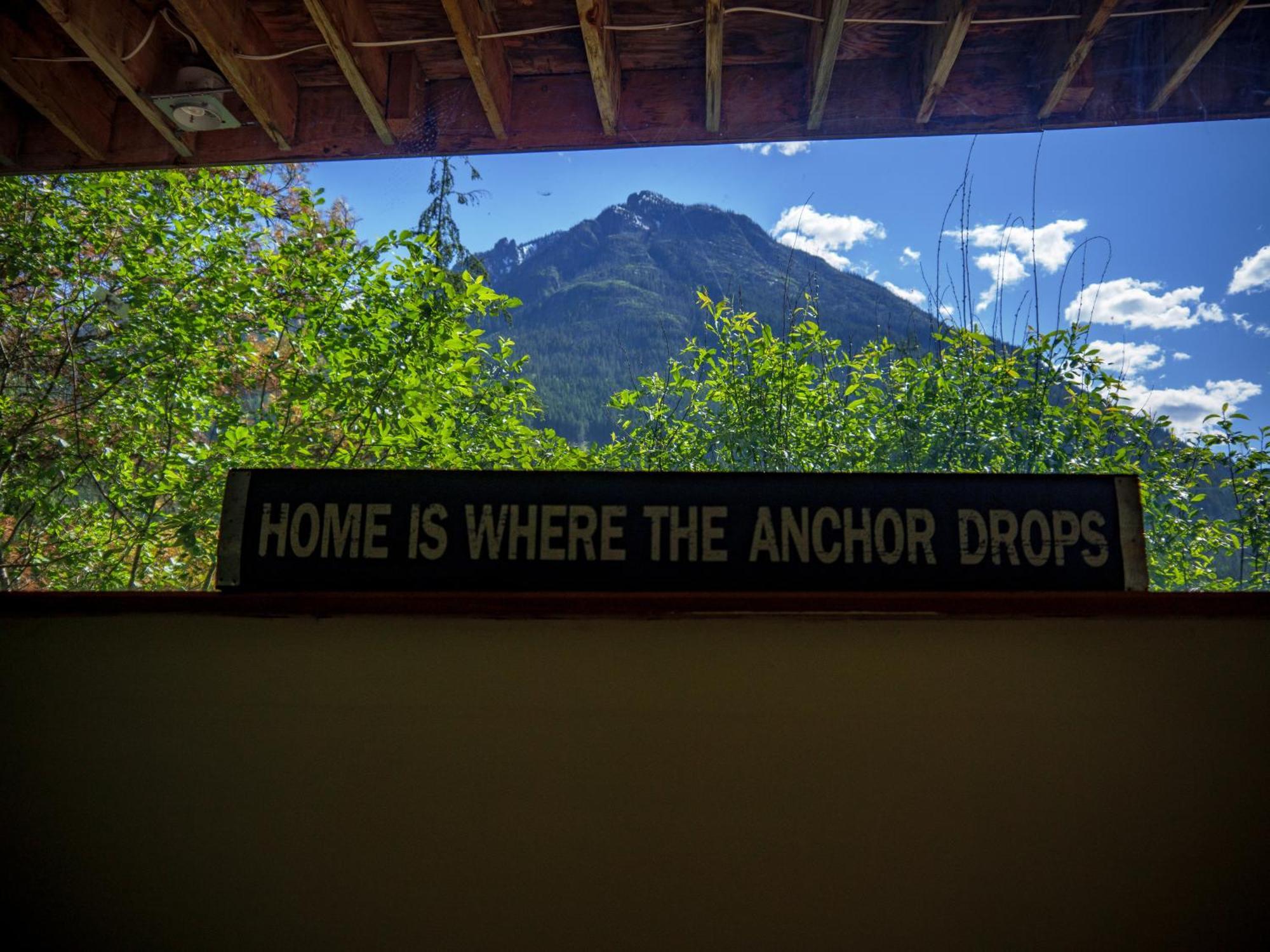 Noah'S Ark Campground Revelstoke Buitenkant foto